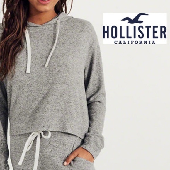 Soft Grey Women’s Hollister Pullover Hoodie - Picture 1 of 3